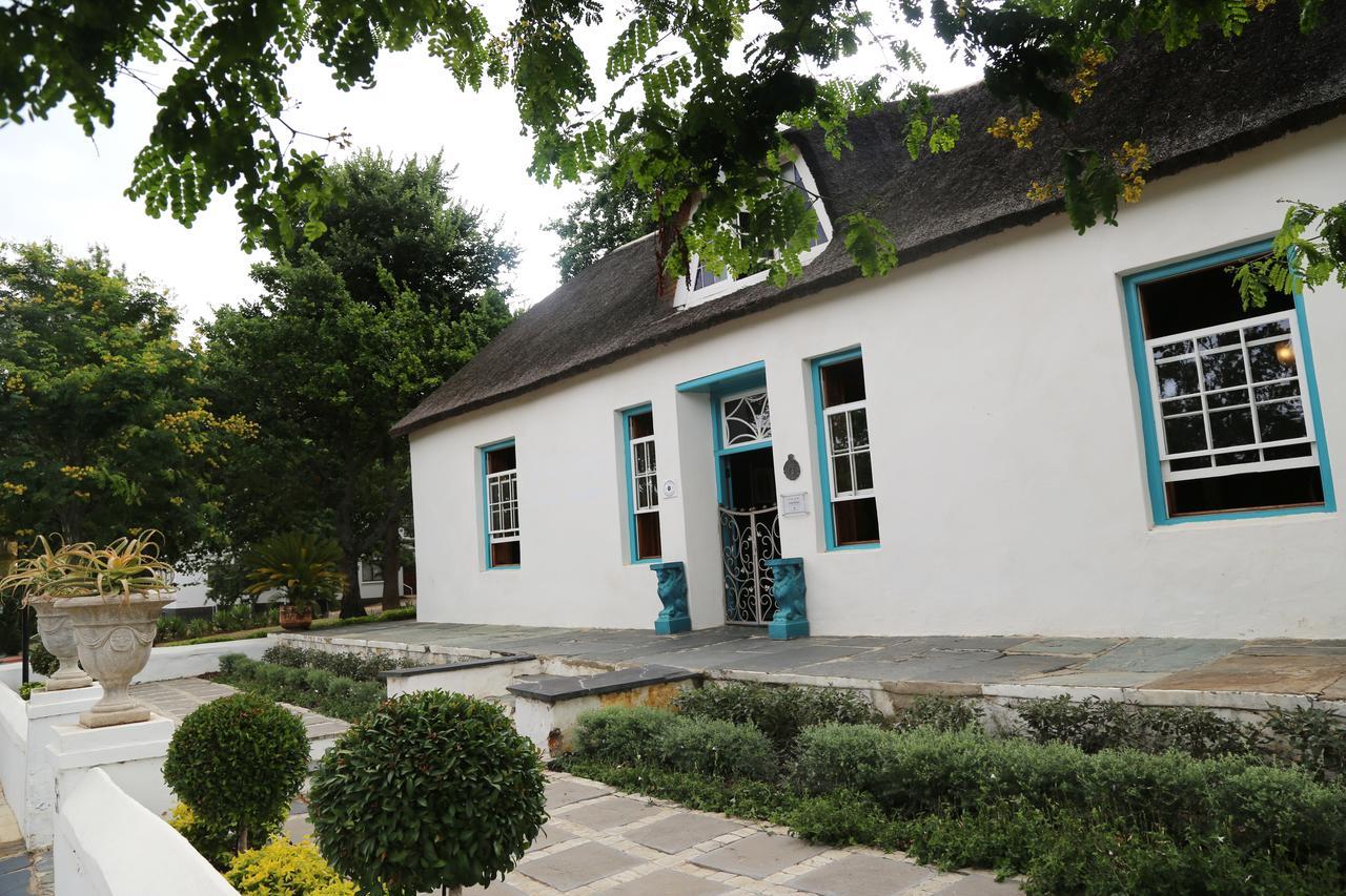 De Companjie Bed & Breakfast Свелендам Екстериор снимка