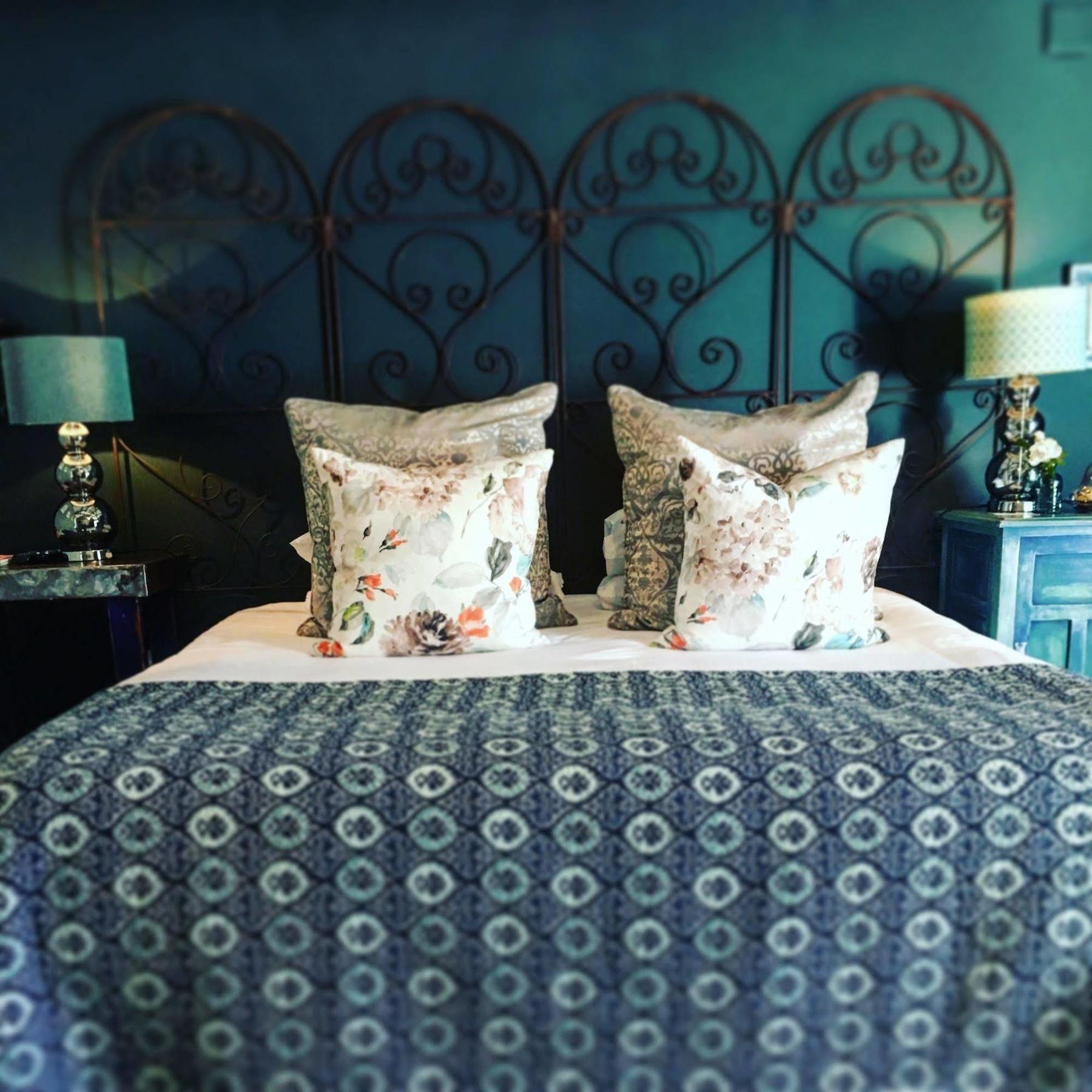 De Companjie Bed & Breakfast Свелендам Екстериор снимка