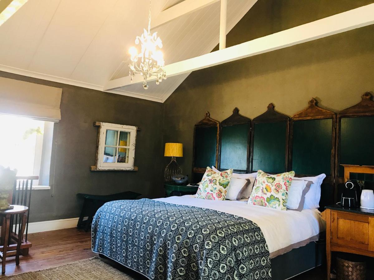 De Companjie Bed & Breakfast Свелендам Екстериор снимка
