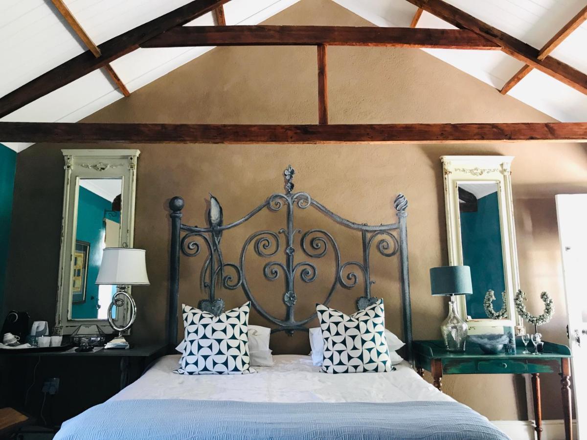 De Companjie Bed & Breakfast Свелендам Екстериор снимка